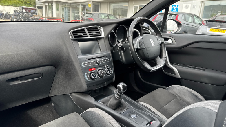 DS 4 1.6 BlueHDi Crossback 5dr Diesel Hatchback